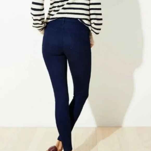 NWT LOFT Slim pockets dark indigo denim leggings Size 6P/28 - Picture 3 of 9